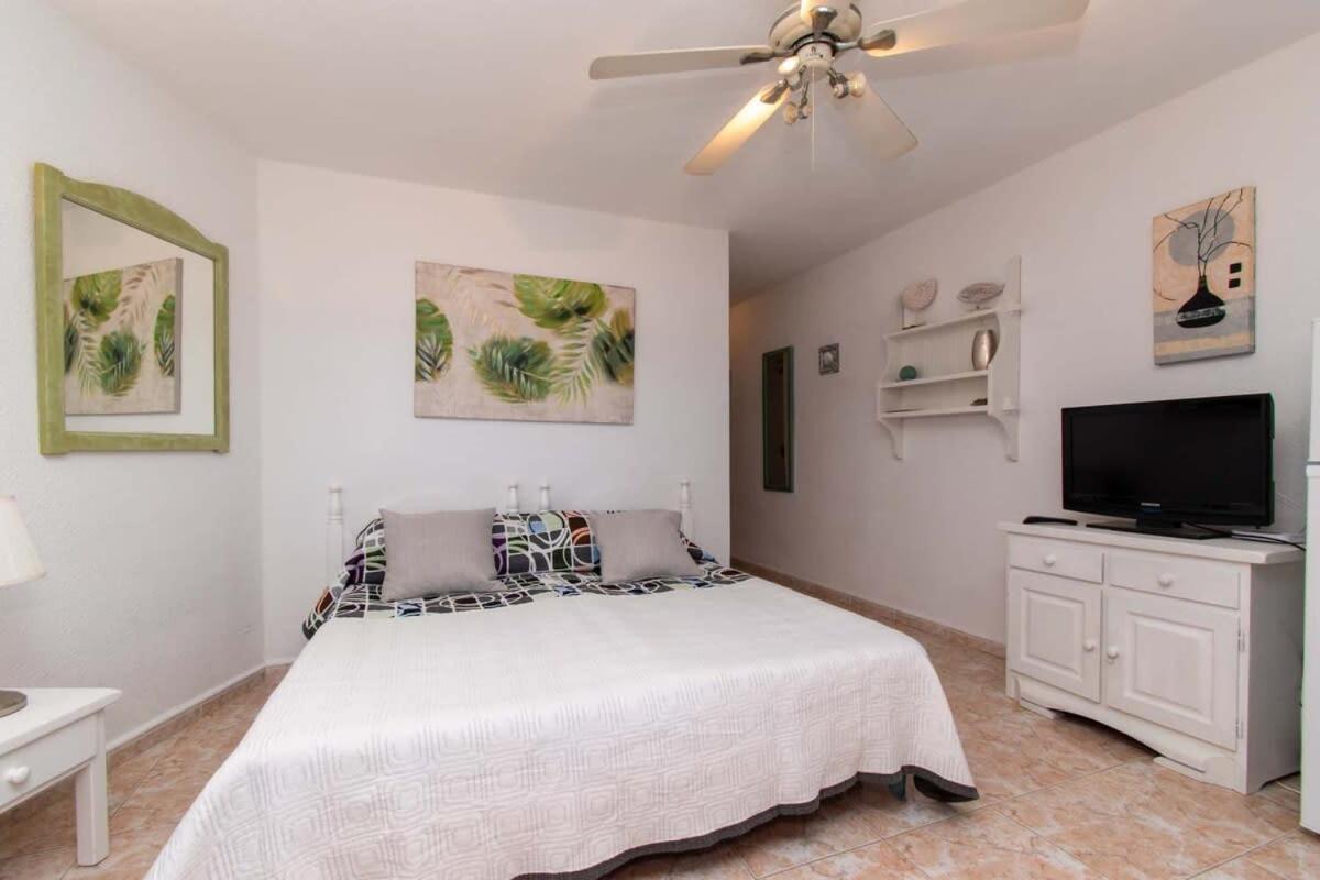 Parque Santiago II 269 - Studio With Sea And Pool Views Playa de las Américas Exterior foto