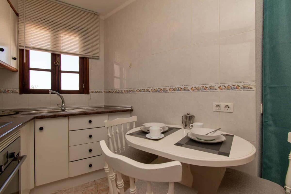 Parque Santiago II 269 - Studio With Sea And Pool Views Playa de las Américas Exterior foto